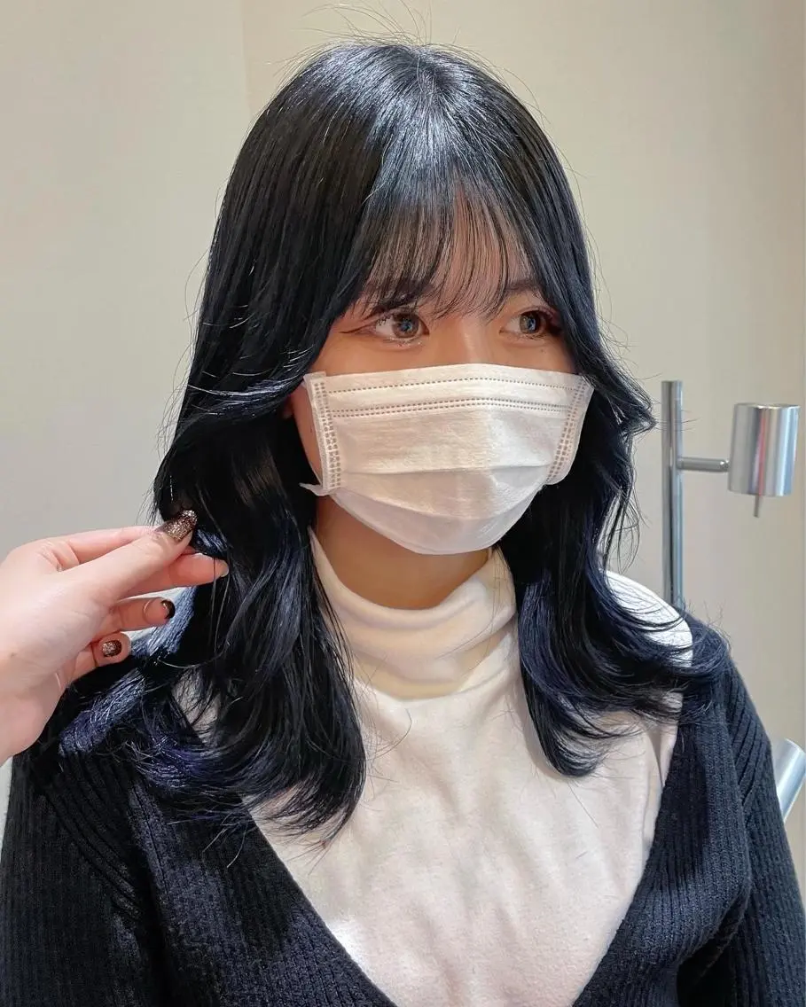ミディアム カラー mir MIYUのヘアスタイル