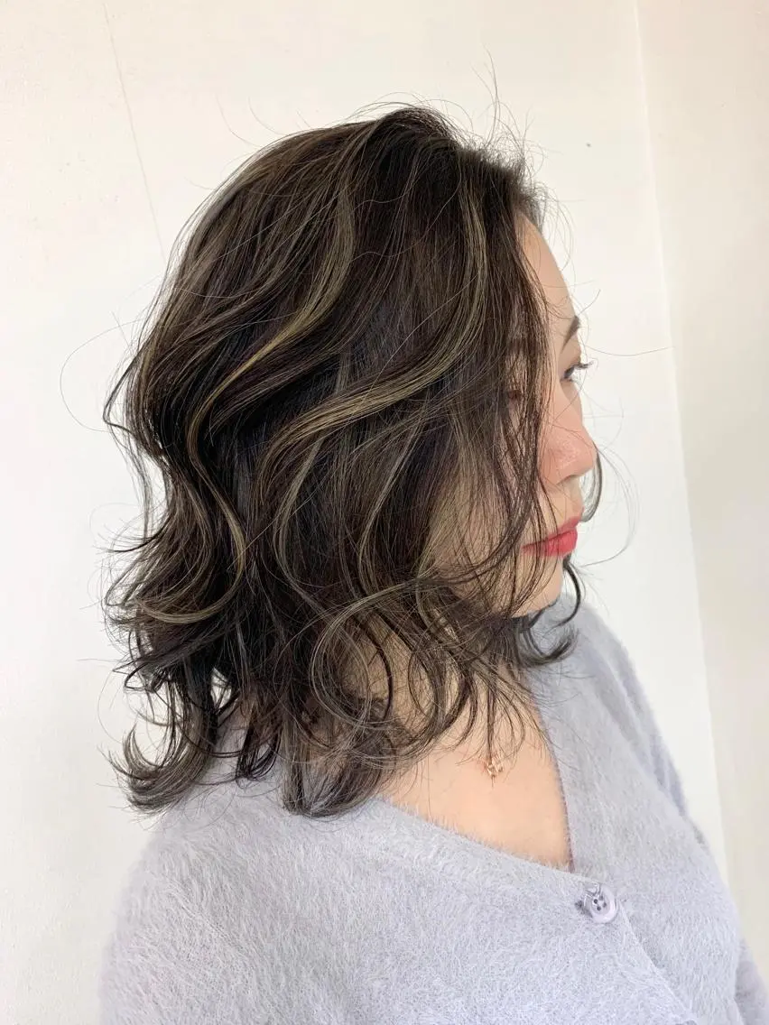 ミディアム 穐田 司樹のヘアスタイル