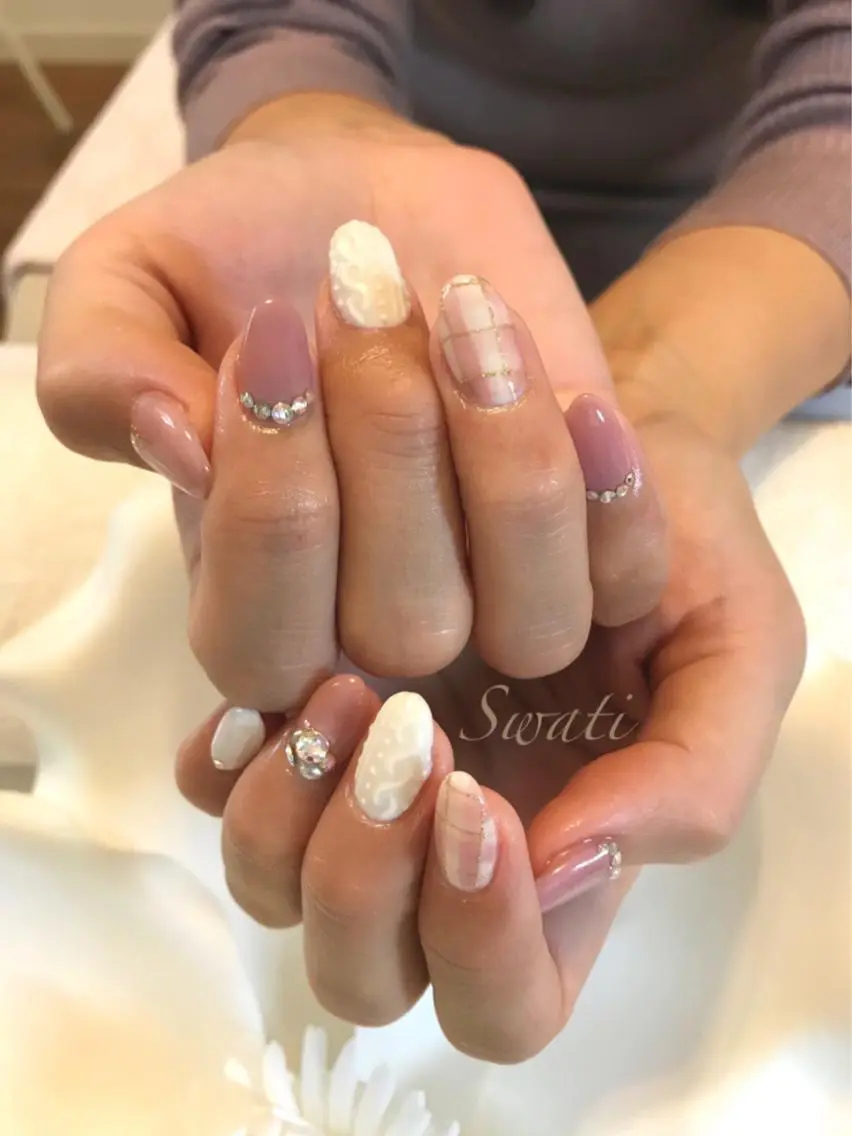 ネイル アートネイル オフィスネイル ピンク シンプルネイル 冬ネイル yuko (ネイリスト)のネイルデザイン