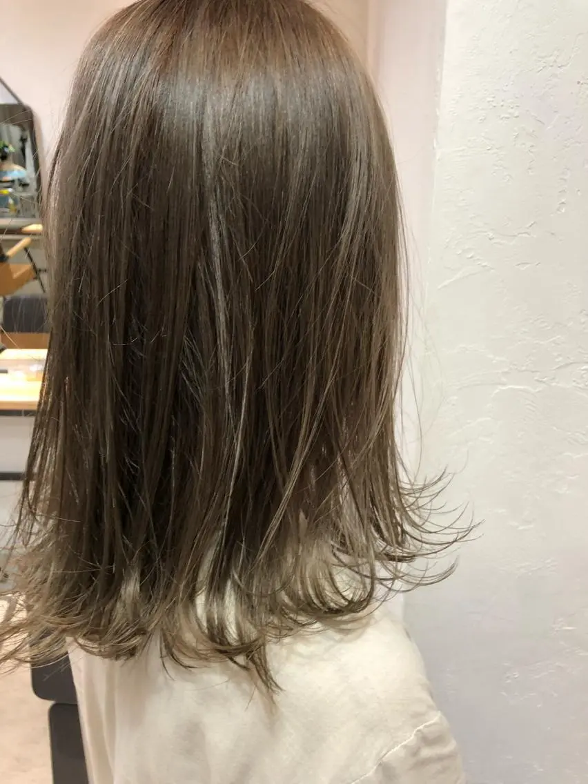 ミディアム カラー 🟩白髪ぼかし ショート/大司のヘアスタイル