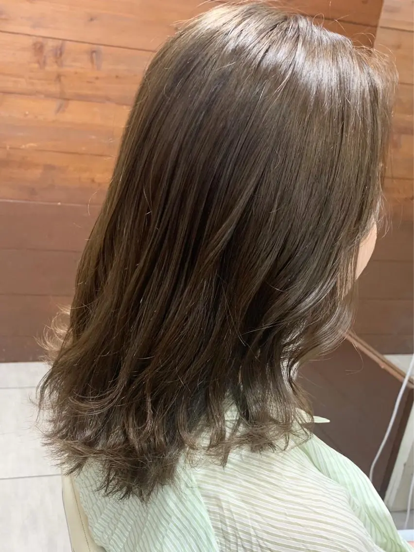 ミディアム ヘアカラー レイヤー/艶髪カラー 森本くるみのヘアスタイル