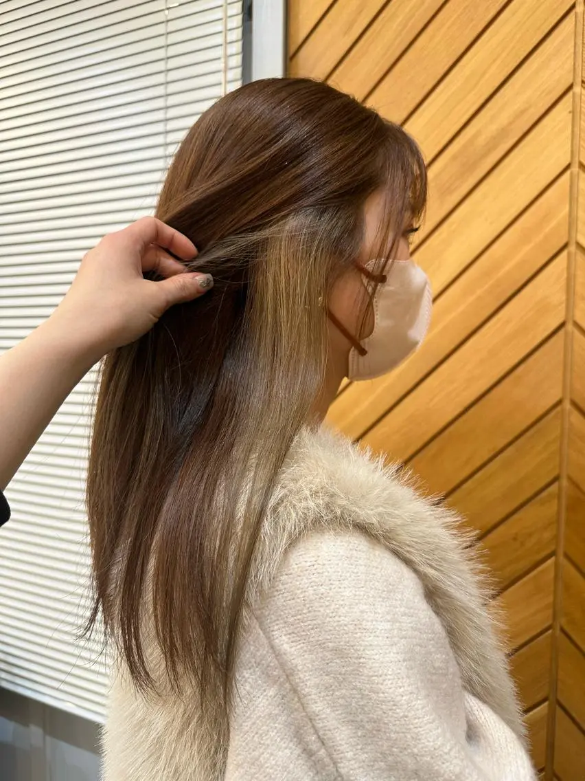 ロング 加藤 利奈のヘアスタイル