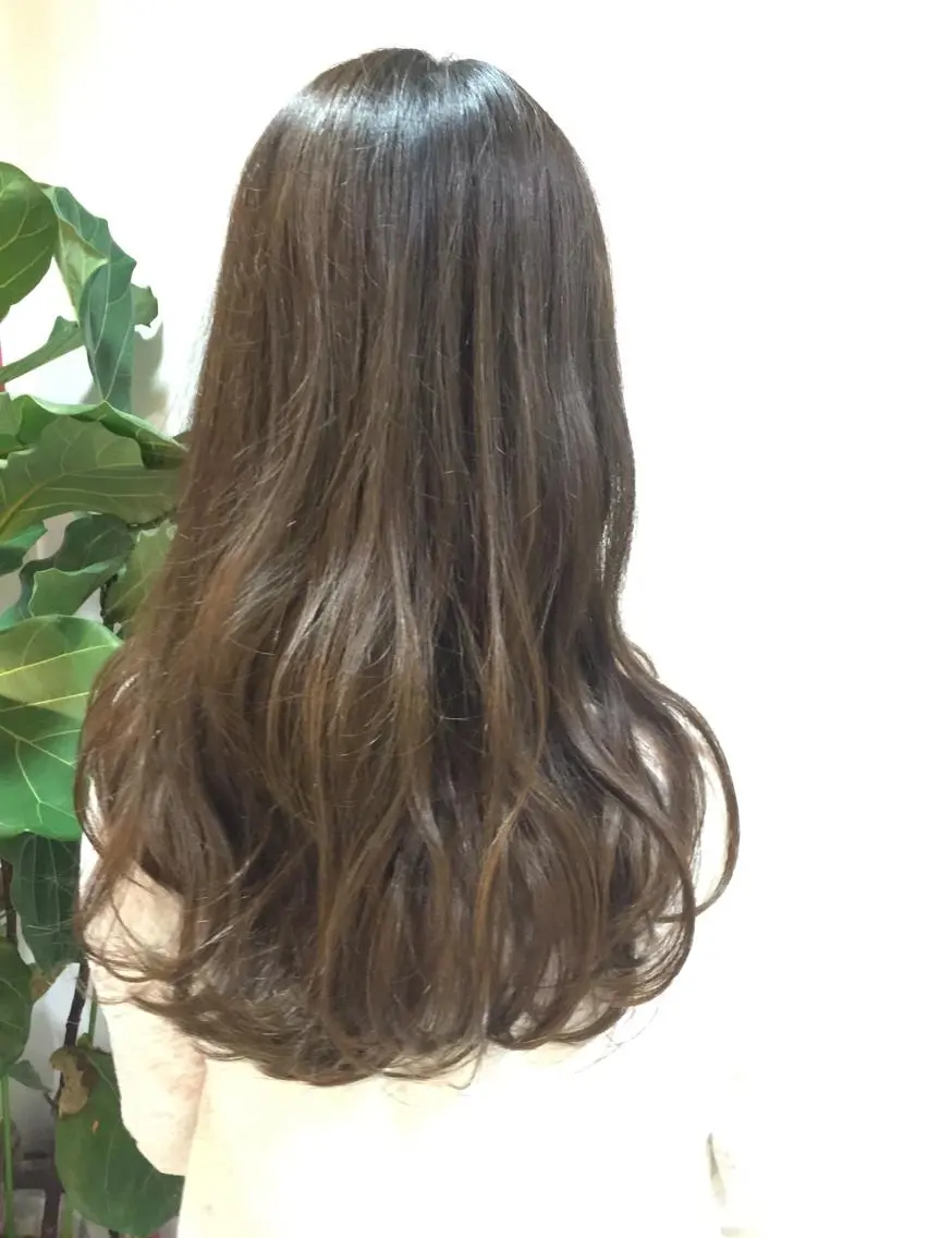 カラー イルミナカラー 💜ツヤヘアケア🩷 サトウシュンスケのヘアスタイル