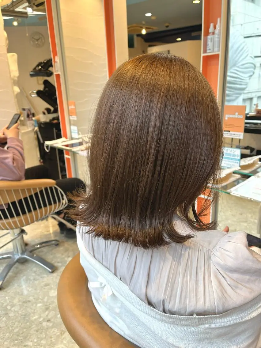 ミディアム カラー ヘアカラー うしだ かおるのヘアスタイル