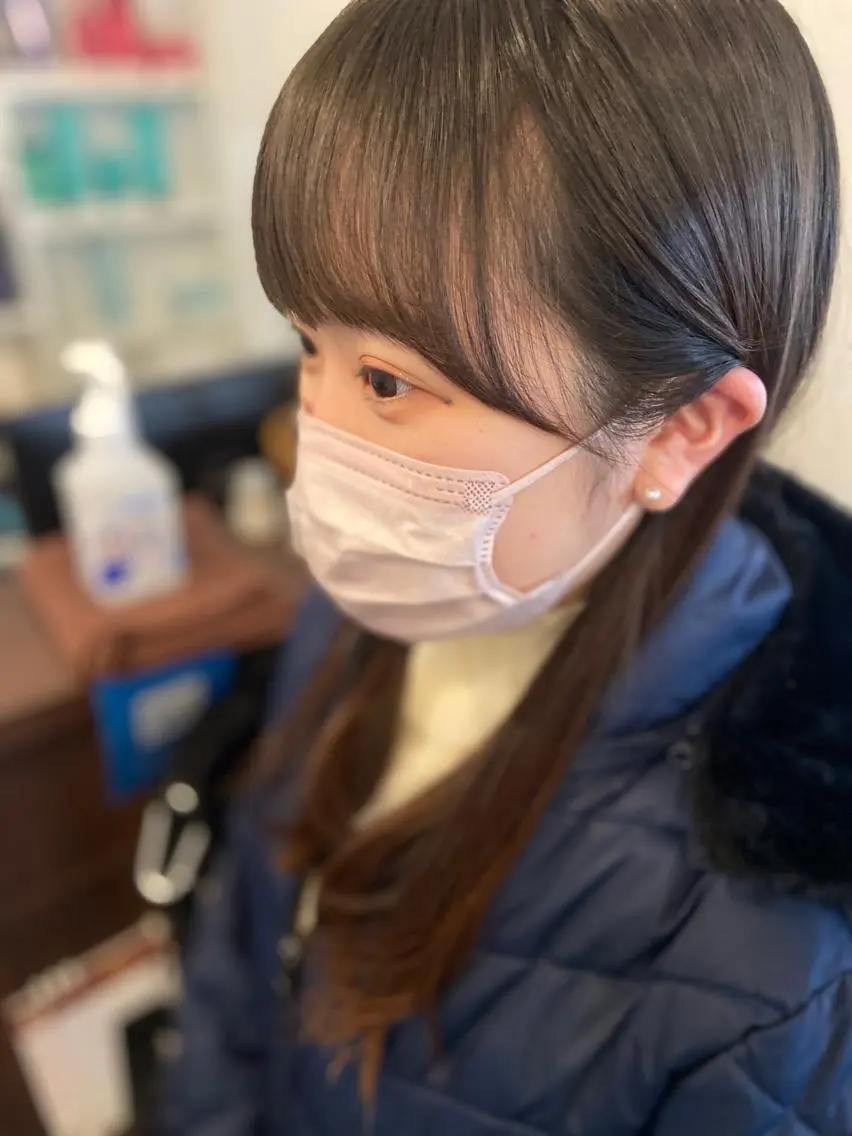 ミディアム カラー パーマ ヘアアレンジ メンズ キッズ ネイル マツエク・マツパ ミディアムパーマ メンズパーマ アッシュ 黒髪 ブルーカラー 久木原 ゆりのヘアスタイル