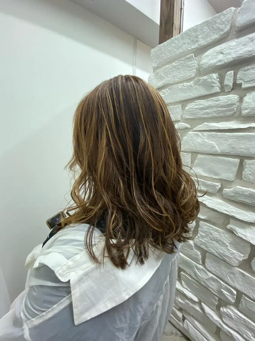 ミディアム カラー Sherry大国町 HIKARUのヘアスタイル