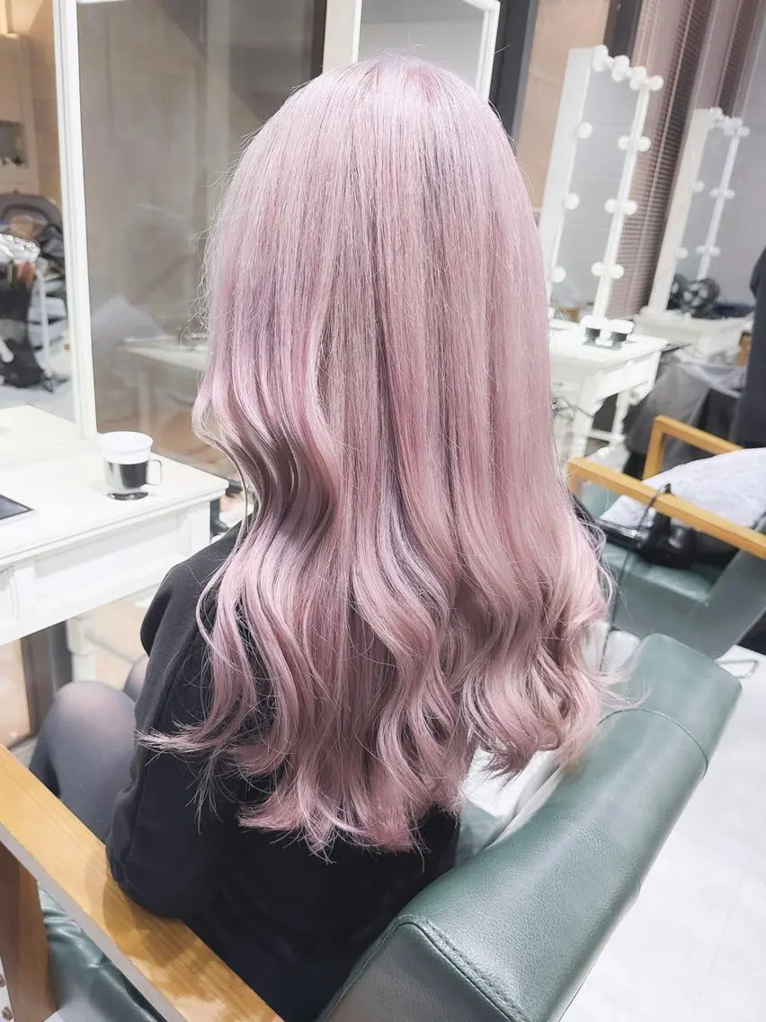 セミロング ヘアアレンジ カラー ピンクカラー Days 透明感カラーのヘアスタイル
