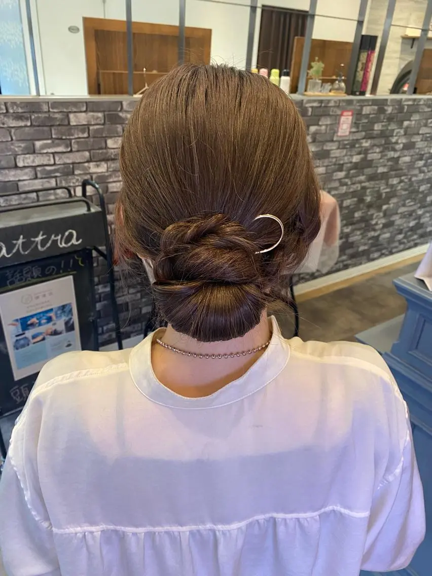 セミロング ヘアアレンジ ヘアセット mo moのヘアスタイル