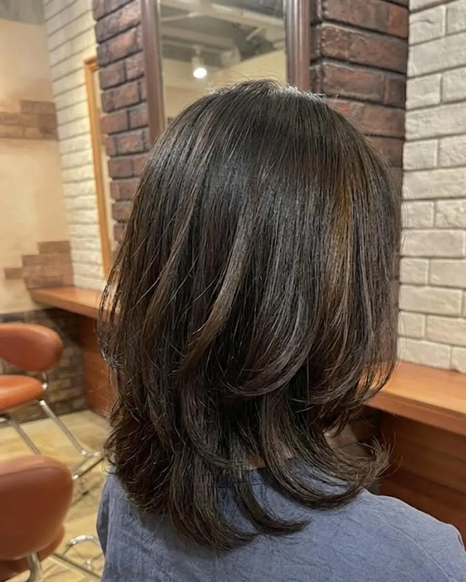 ミディアム レイヤーカット カット ヘアカラー トリートメント ヘッドスパ flencia 丸 和博|カットのヘアスタイル