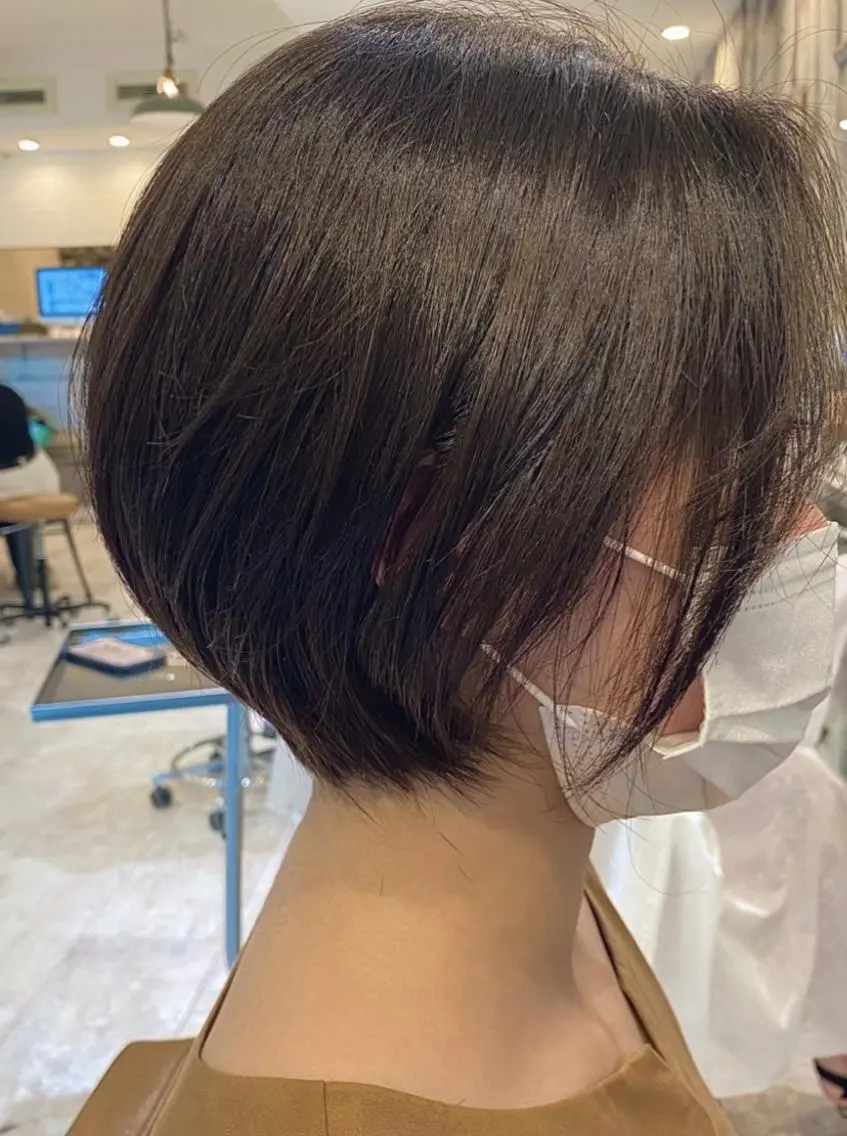 ショート カラー iizuka akiのヘアスタイル