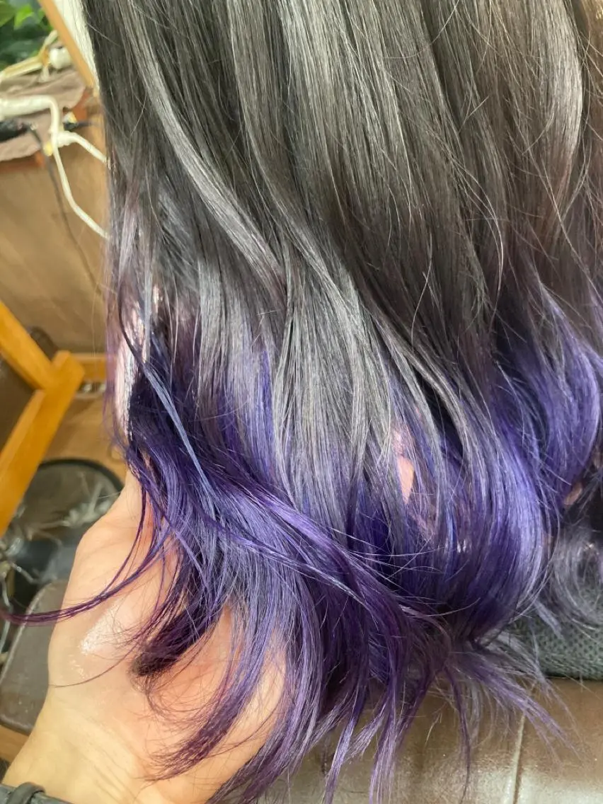 カラー グラデーションカラー バイオレットカラー カット ヘアカラー トリートメント 澤田 拓己のヘアスタイル