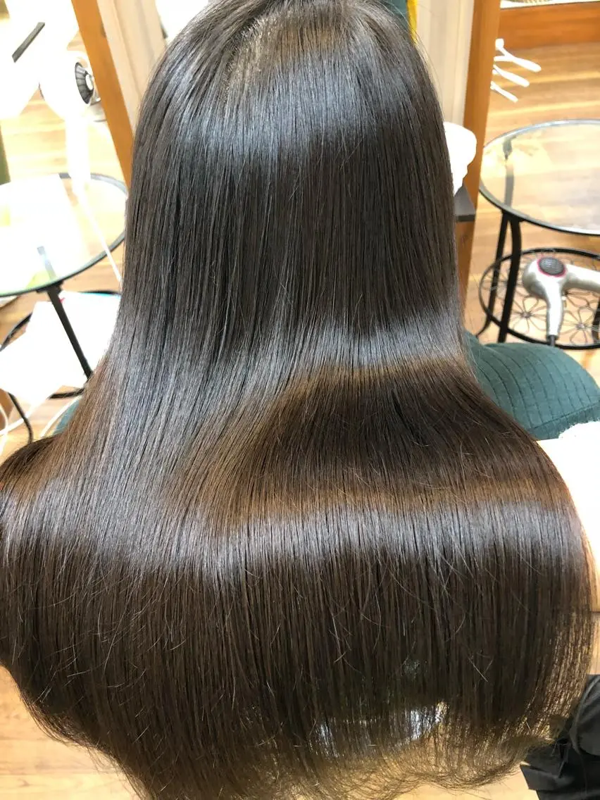 ロング SHIORI💜口コ ミNo.1艶カラーのヘアスタイル