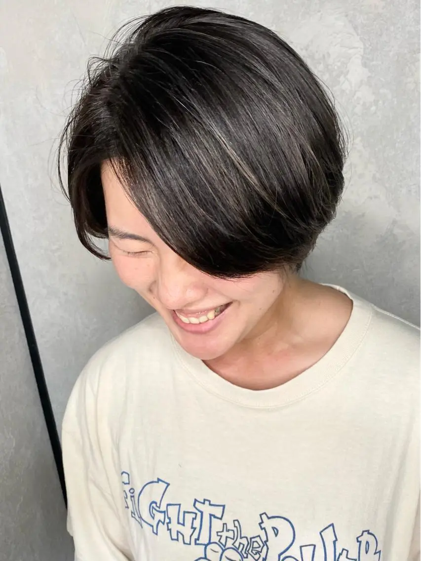 ショート カラー ハイライトカラー ハイライト ショートヘア 🌾内山 龍介🌾のヘアスタイル