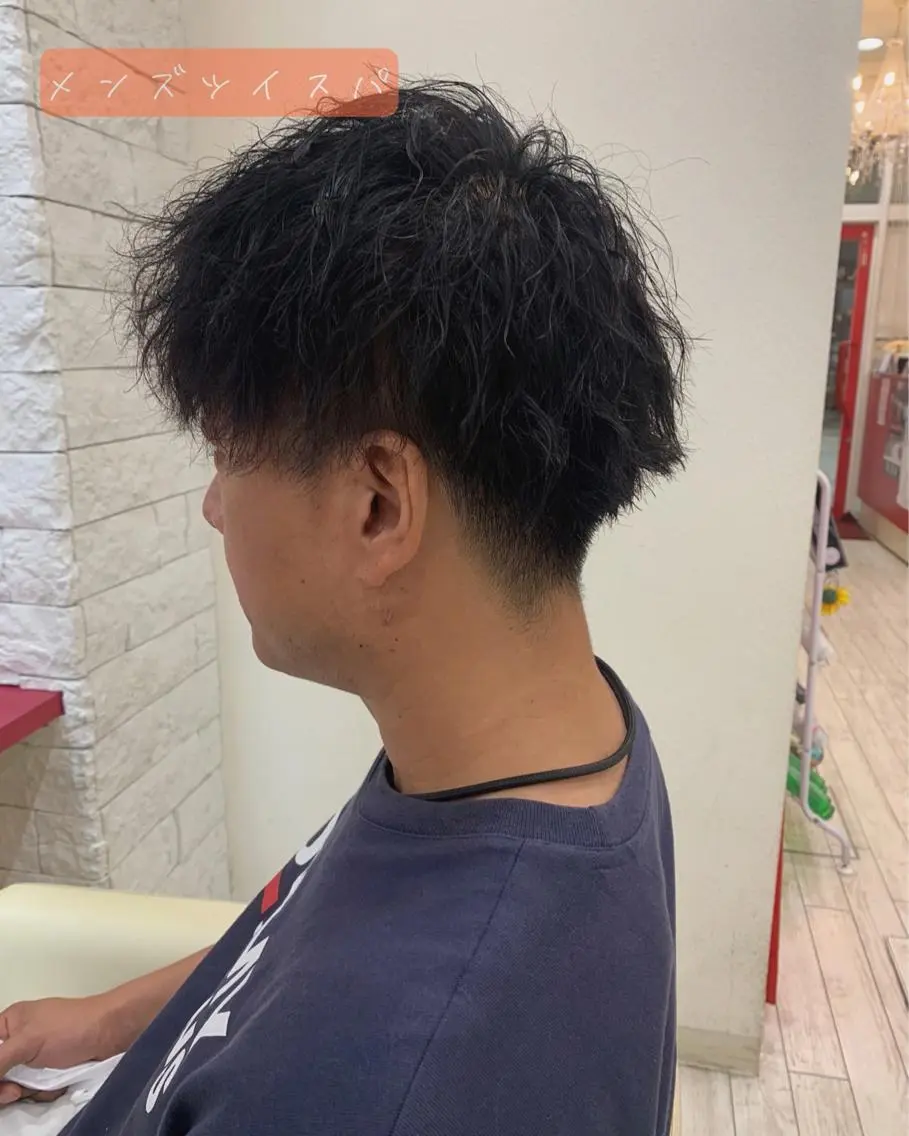 ショート パーマ ヘアアレンジ メンズ 今村公介 ブリーチ特化、派手髪のヘアスタイル