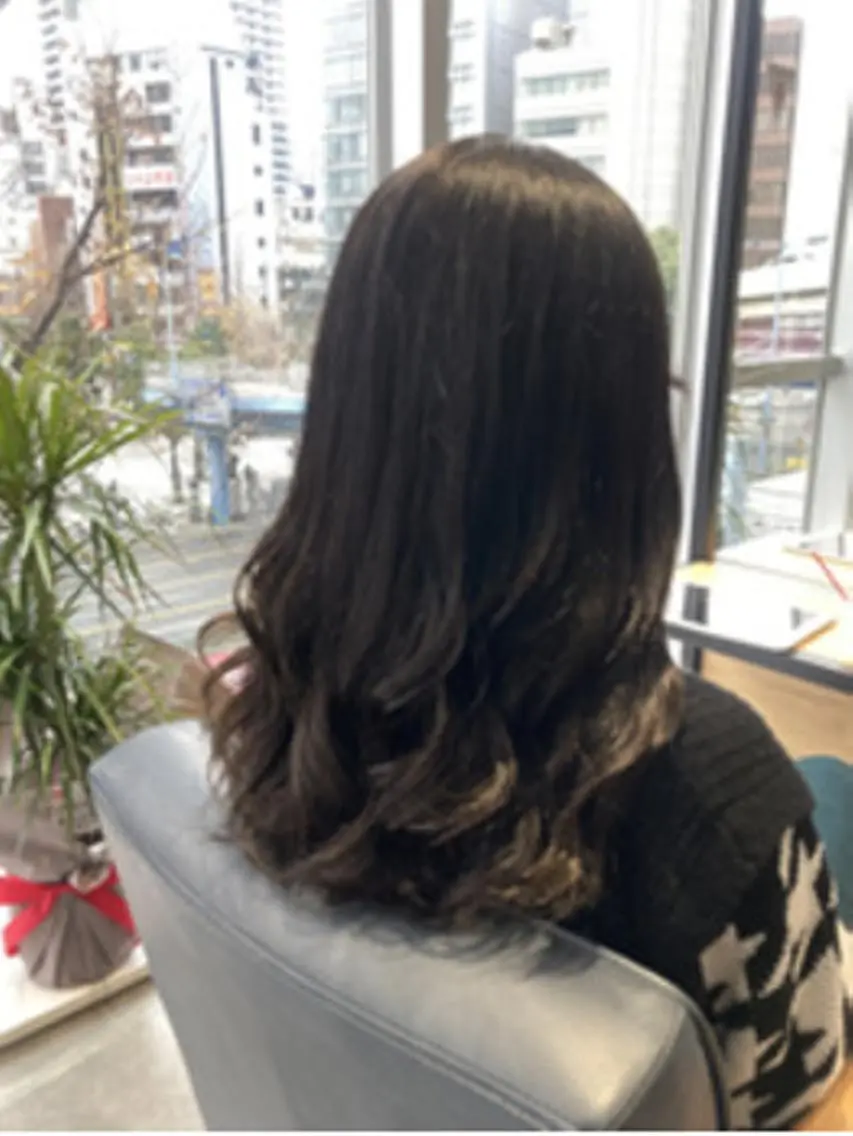 ロング ヘアアレンジ パーマ カラー アディクシーカラー ブリーチ ケアカラー 透明感カラー イヤリングカラー トリートメント ヘアケア特化型サロン newi 梅田のヘアスタイル