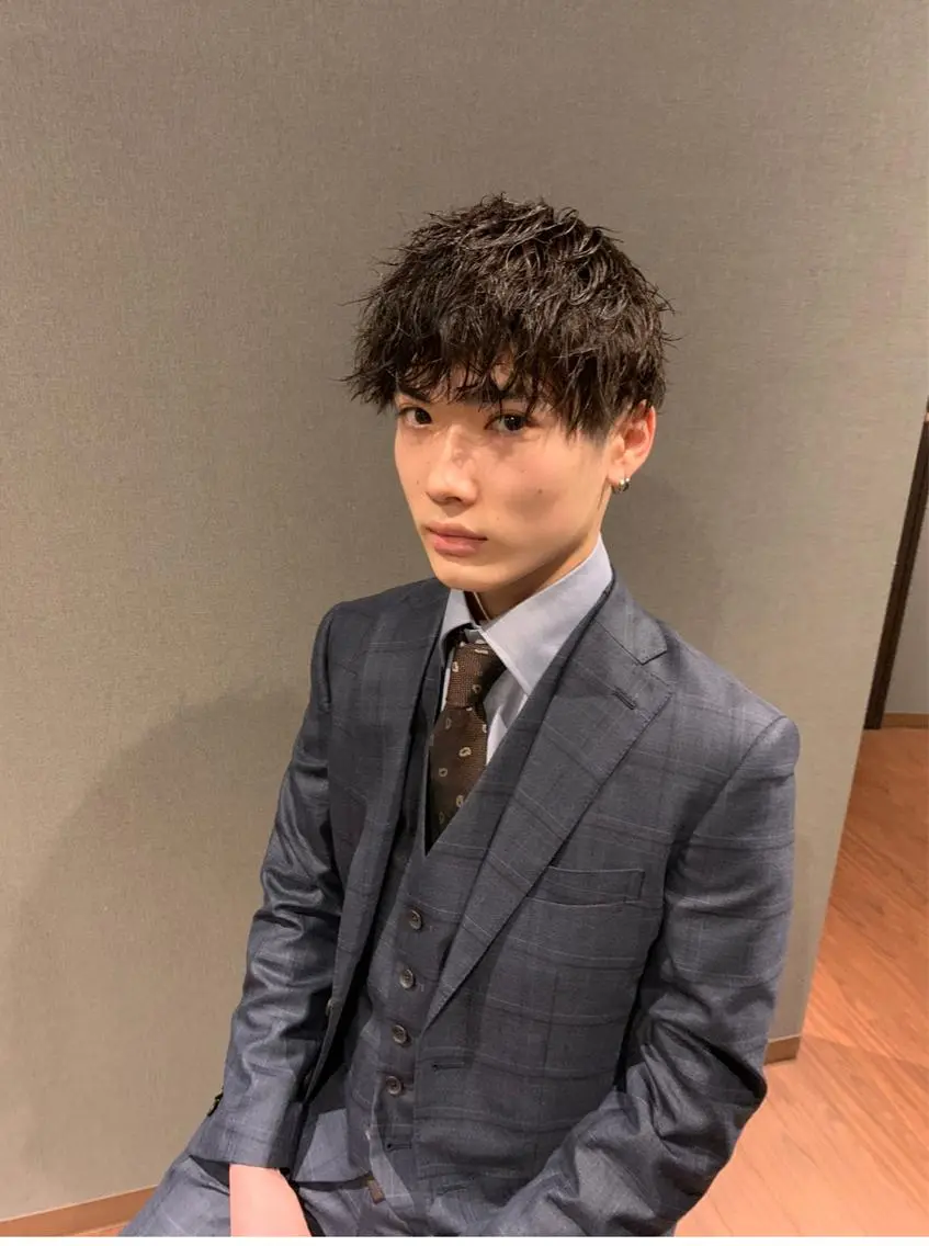 パーマ メンズ メンズパーマ メンズツイストパーマ ニュアンスパーマ ツイストパーマ 深沢 秀のヘアスタイル