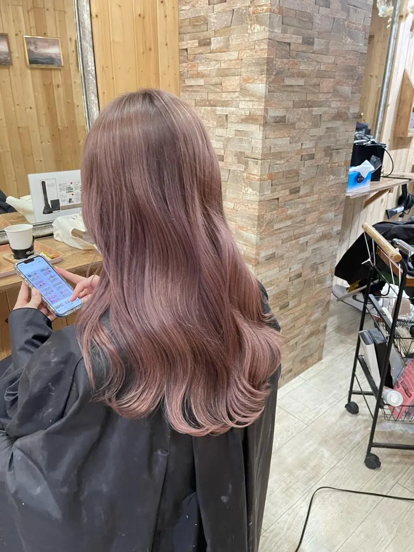 カラー カット ヘアカラー ハイトーン belle ナホのヘアスタイル