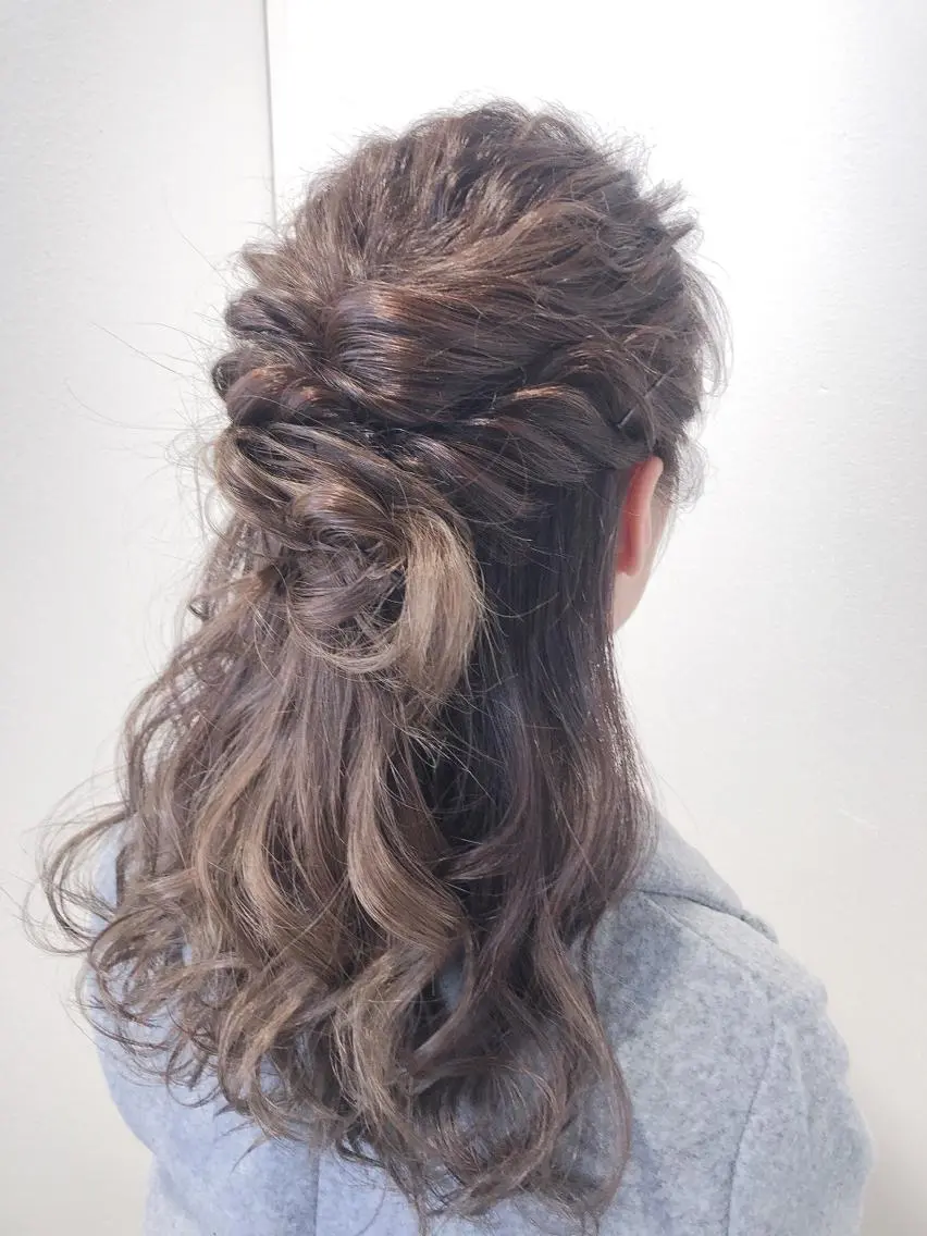 ロング ヘアアレンジ ハーフアップ 田中 アキオのヘアスタイル