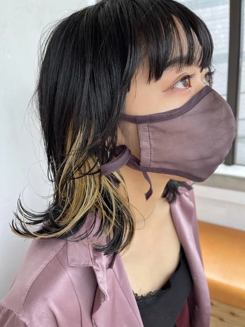 ミディアム カラー デザインカラー レイヤーカット ウルフカット 💓パーマ，💗 レイヤーカットのヘアスタイル
