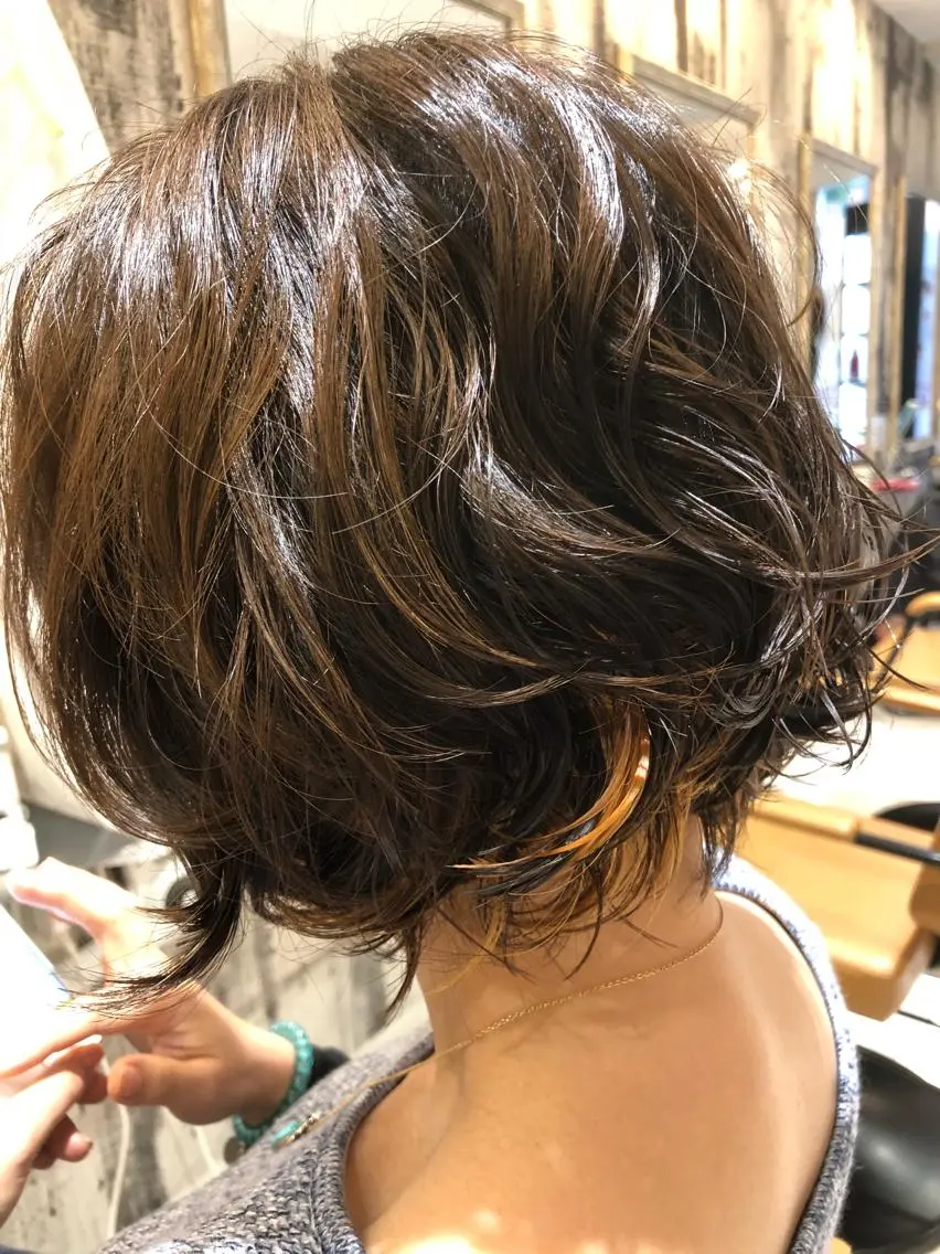 ショート カラー パーマ 【デザイナー】田中 美生のヘアスタイル