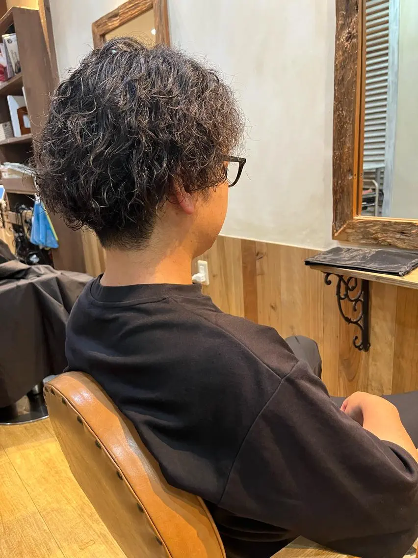 パーマ メンズ メンズパーマ スパイラルパーマ 田村 優歩のヘアスタイル
