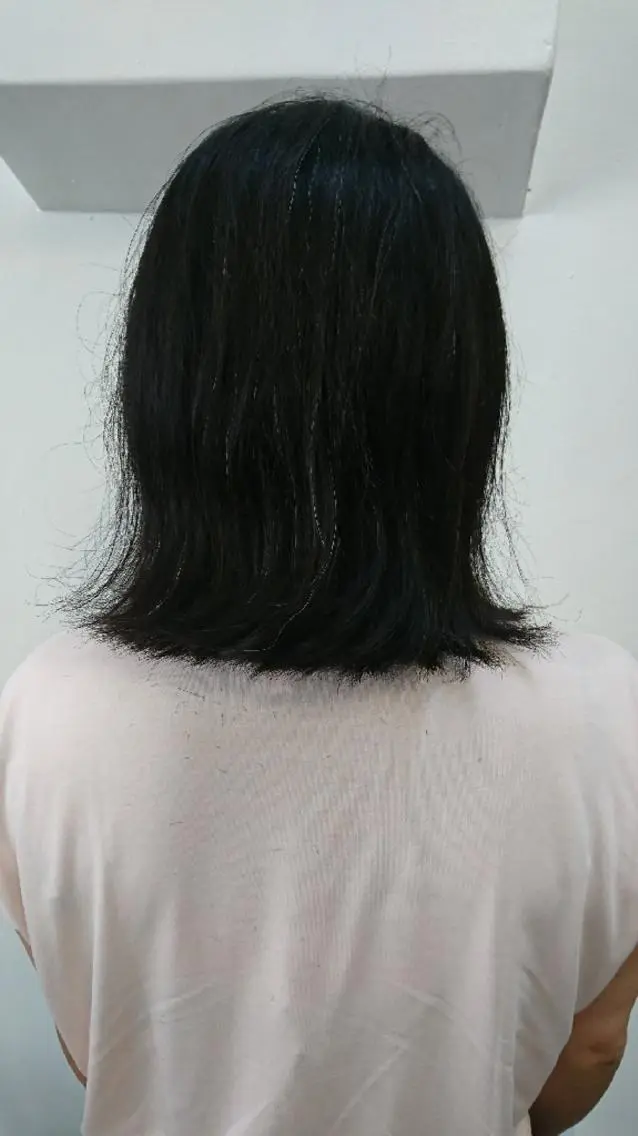 ミディアム 齋藤 愛美のヘアスタイル