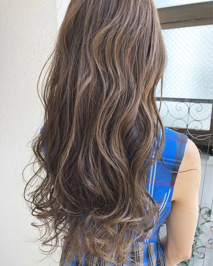 ロング 黒崎 伸治のヘアスタイル