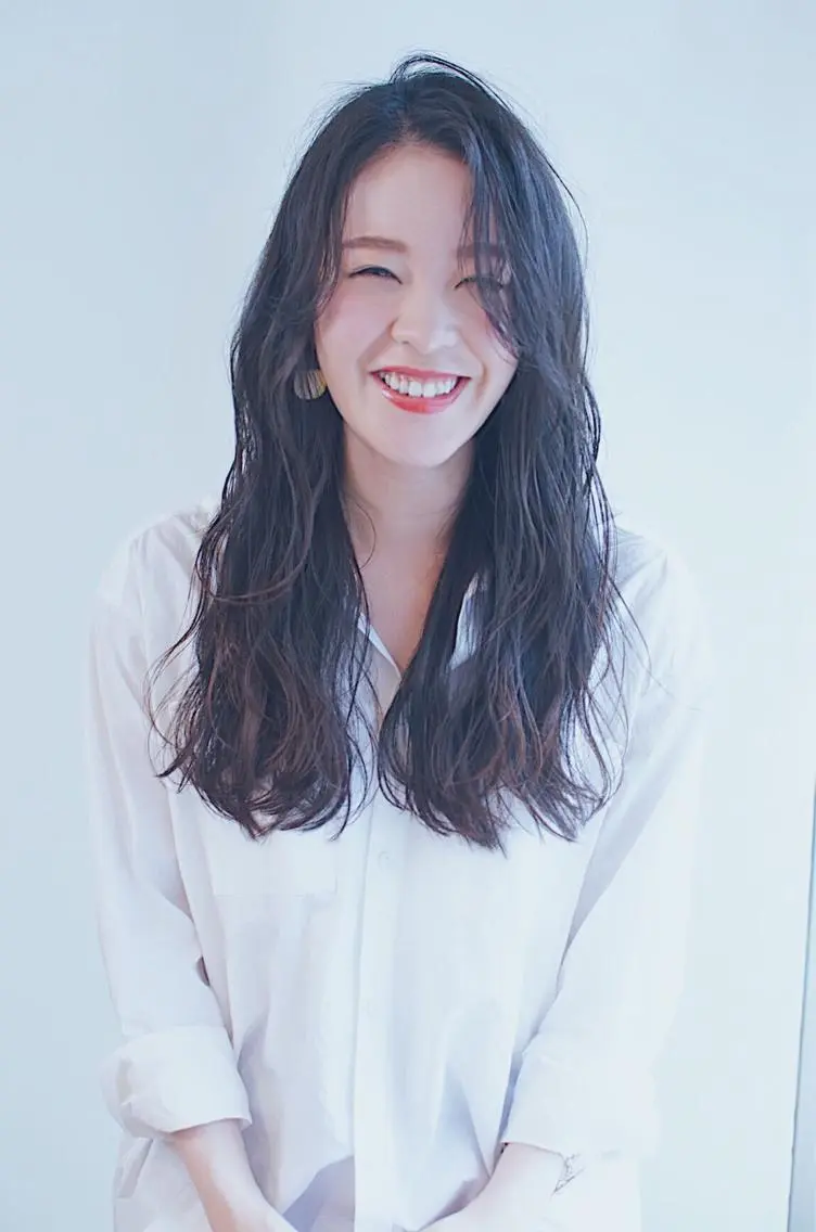 ロング カラー 透明感カラー イルミナカラー ヘアカラー トリートメント 山中 直輝のヘアスタイル