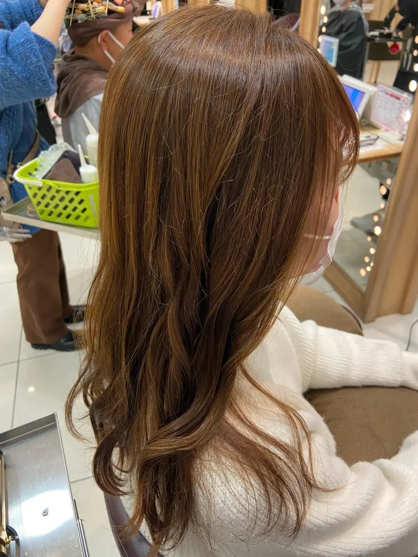 セミロング カラー ベージュカラー ブラウンカラー ナチュラルブラウン なつな/ 透明感カラーのヘアスタイル
