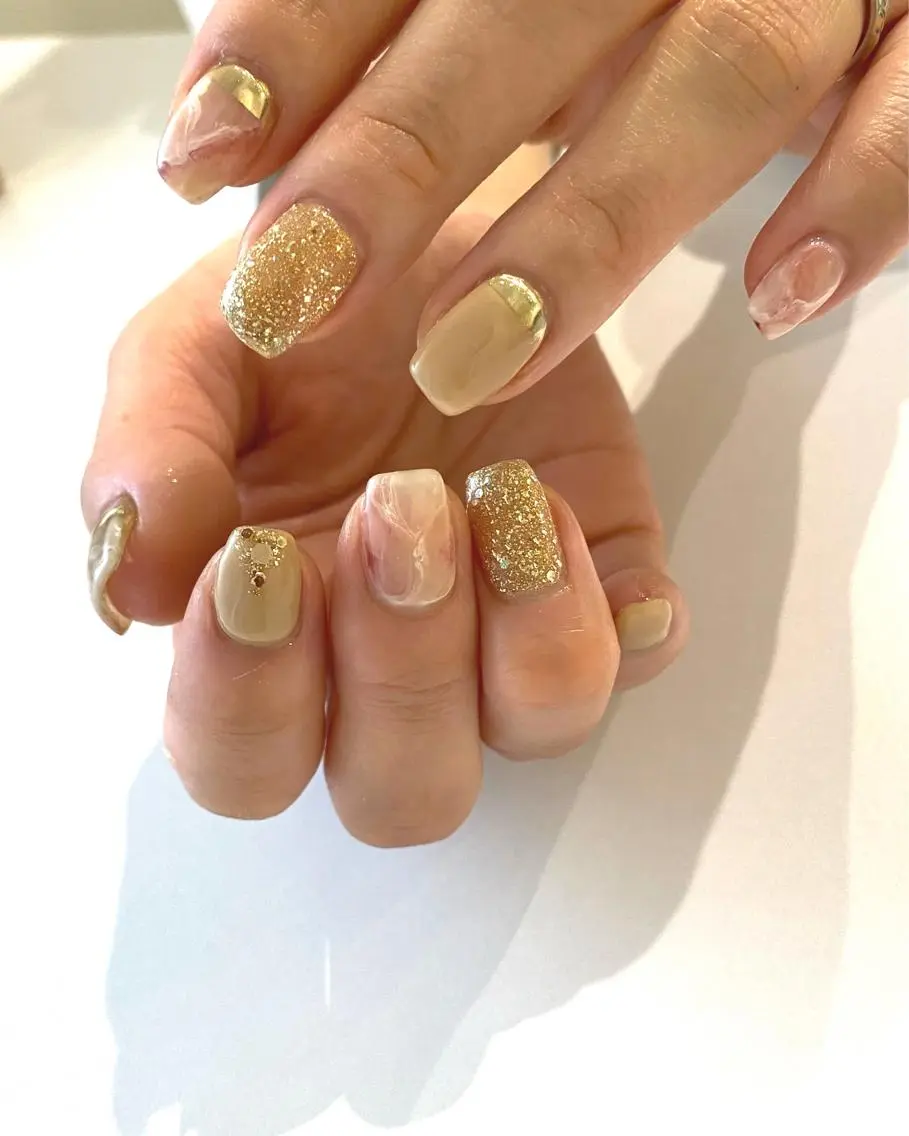 ネイル ニュアンスネイル 冬ネイル クリスマス ハンドネイル Ann nailのネイルデザイン