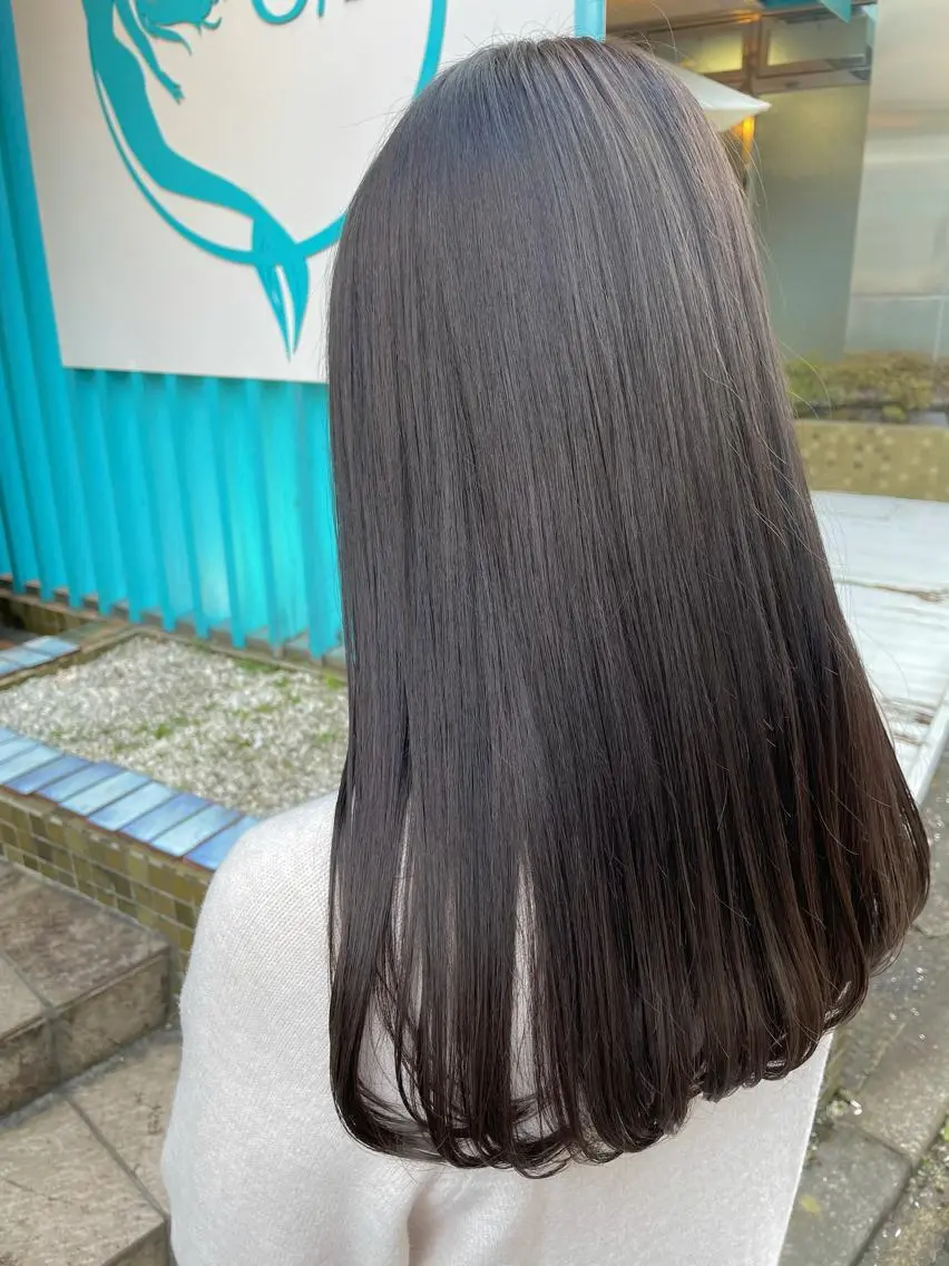 ロング カラー グレージュ 髪質改善 カット ヘアカラー トリートメント 佐藤 魁人のヘアスタイル