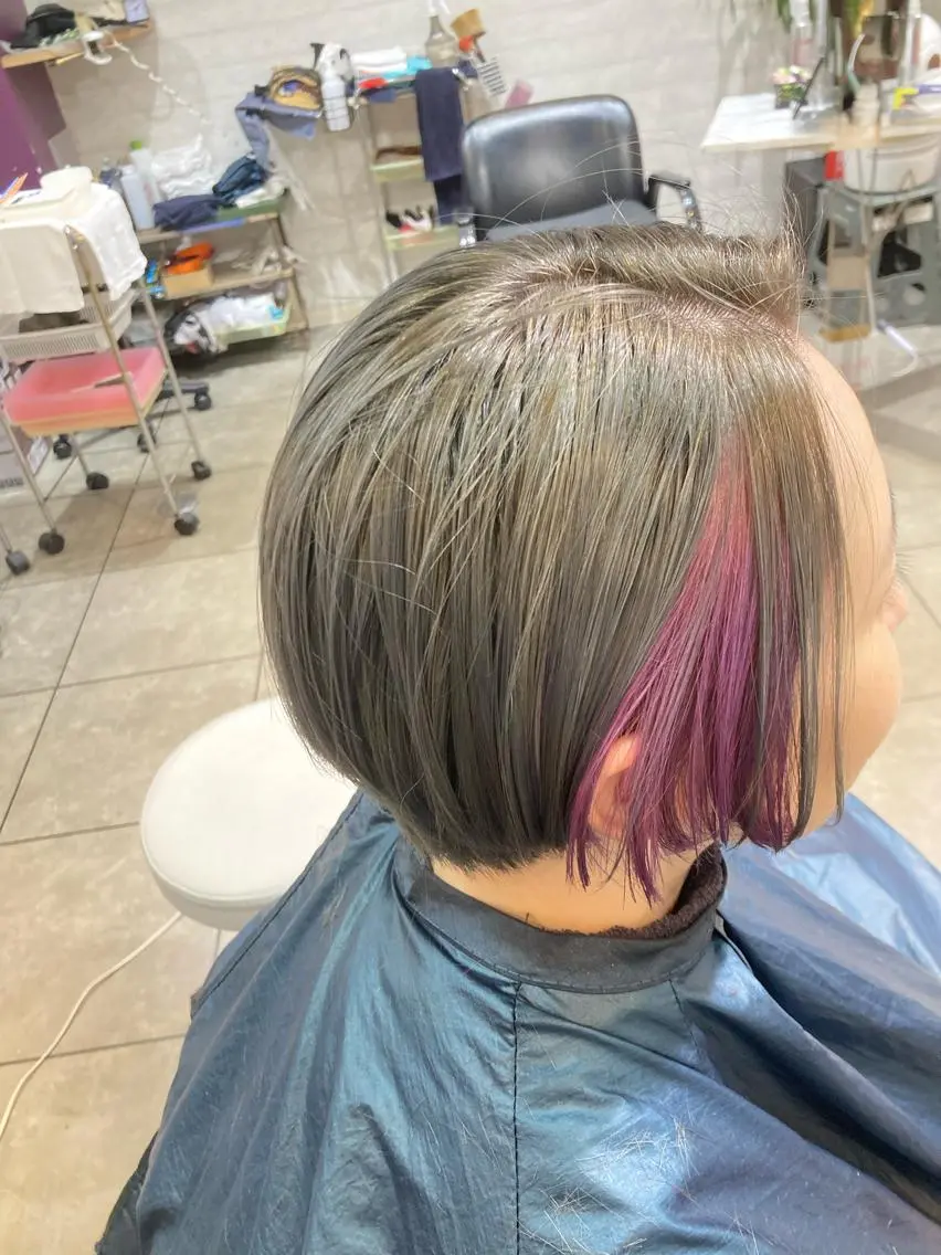 ショート カラー ブリーチ インナーカラー senses ミヤコのヘアスタイル