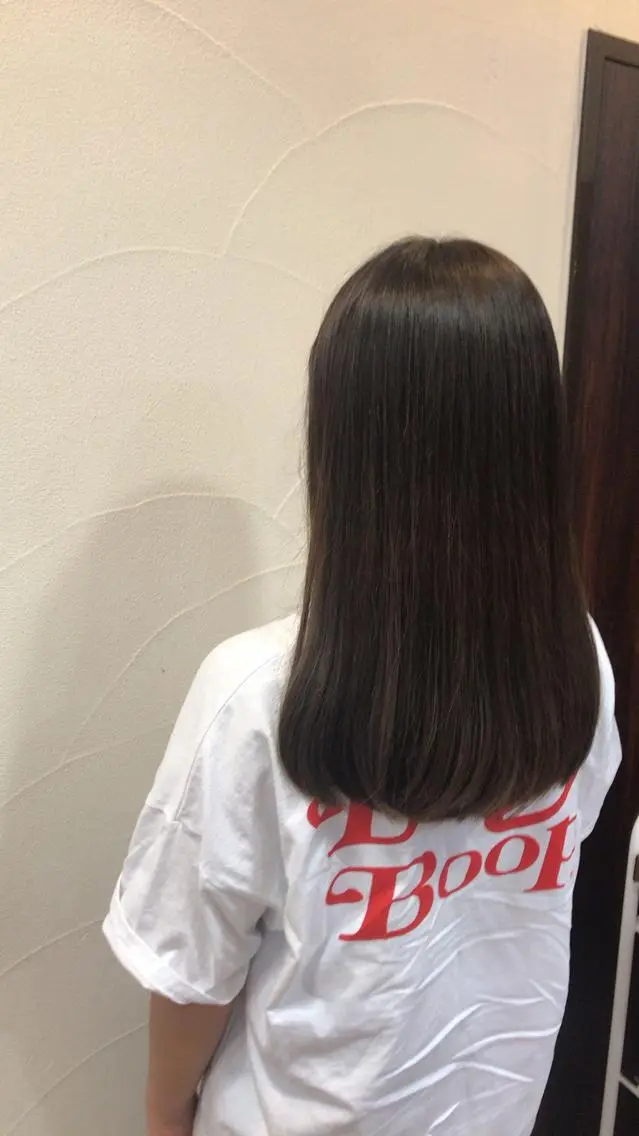 ロング カラー ブラウンカラー ナチュラルブラウン サプリームヘア 飯田みち瑠のヘアスタイル
