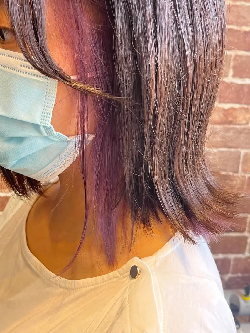 セミロング カラー パーマ ヘアアレンジ メンズ キッズ ネイル マツエク・マツパ アイブロウ メンズパーマ セミロングパーマ ブラウンカラー ケアカラー 透明感カラー 久木原 ゆりのヘアスタイル