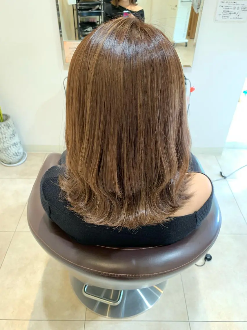 セミロング カラー ハイライトカラー ハイライト 鵜飼 真伍のヘアスタイル