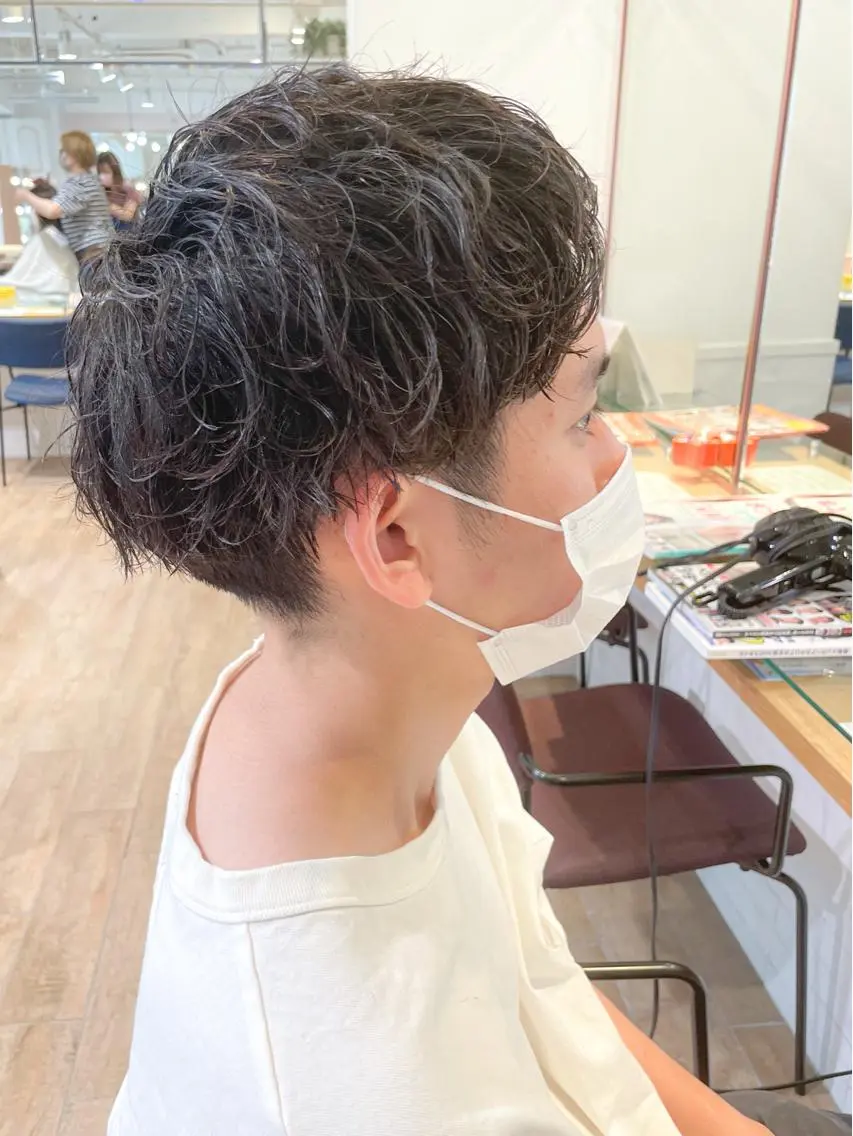パーマ メンズ メンズパーマ ✨カラー支持No.1 🧸ワキ カナコ🧸のヘアスタイル