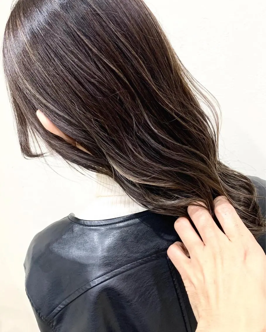 カラー ハイライトカラー 寺山 雄哉のヘアスタイル