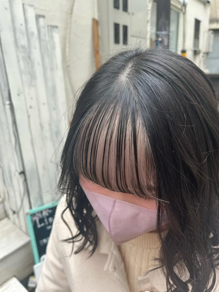 ミディアム カラー ショートボブ ボブレイヤー アッシュ バレイヤージュ ミストバング カット ヘアカラー トリートメント 原宿サロン代表 デザインカラー伊藤卓のヘアスタイル