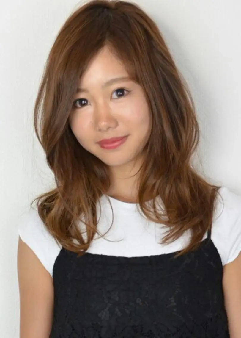 ミディアム カラー パーマ ベージュカラー カット ヘアカラー Stylist アリアのヘアスタイル