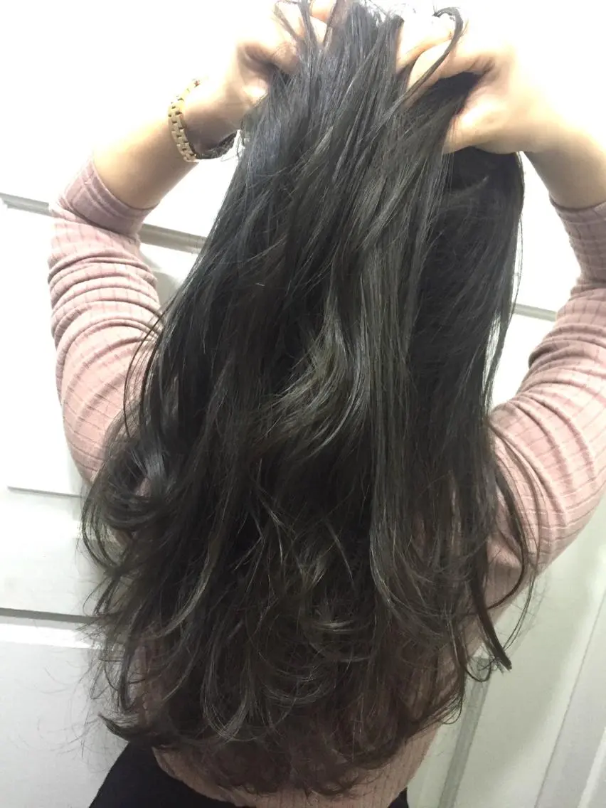 セミロング ロング カラー アッシュ アッシュグレー 若杉 諒のヘアスタイル