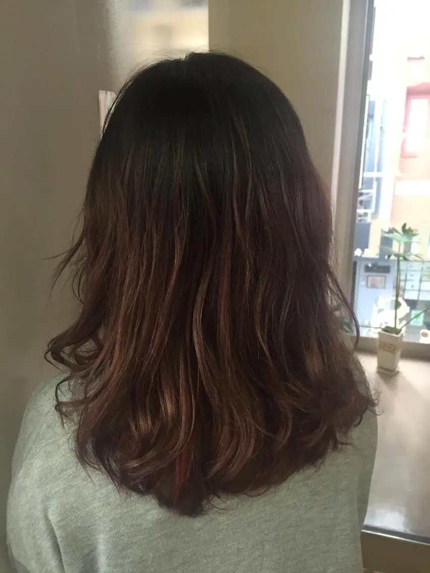 セミロング カラー パーマ ヘアアレンジ ベージュカラー グラデーションカラー ピンクカラー ピンクベージュ 新宿/髪質改善/ 美髪矯正✨浅江通友のヘアスタイル