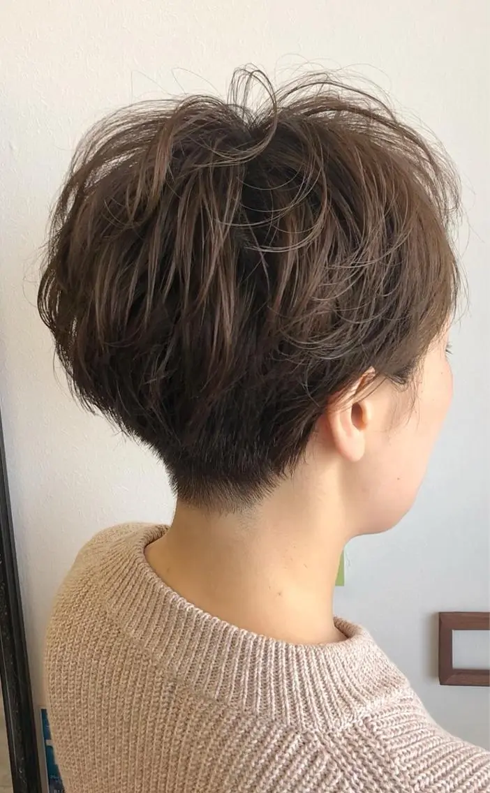 ショート カット 物江 竜のヘアスタイル
