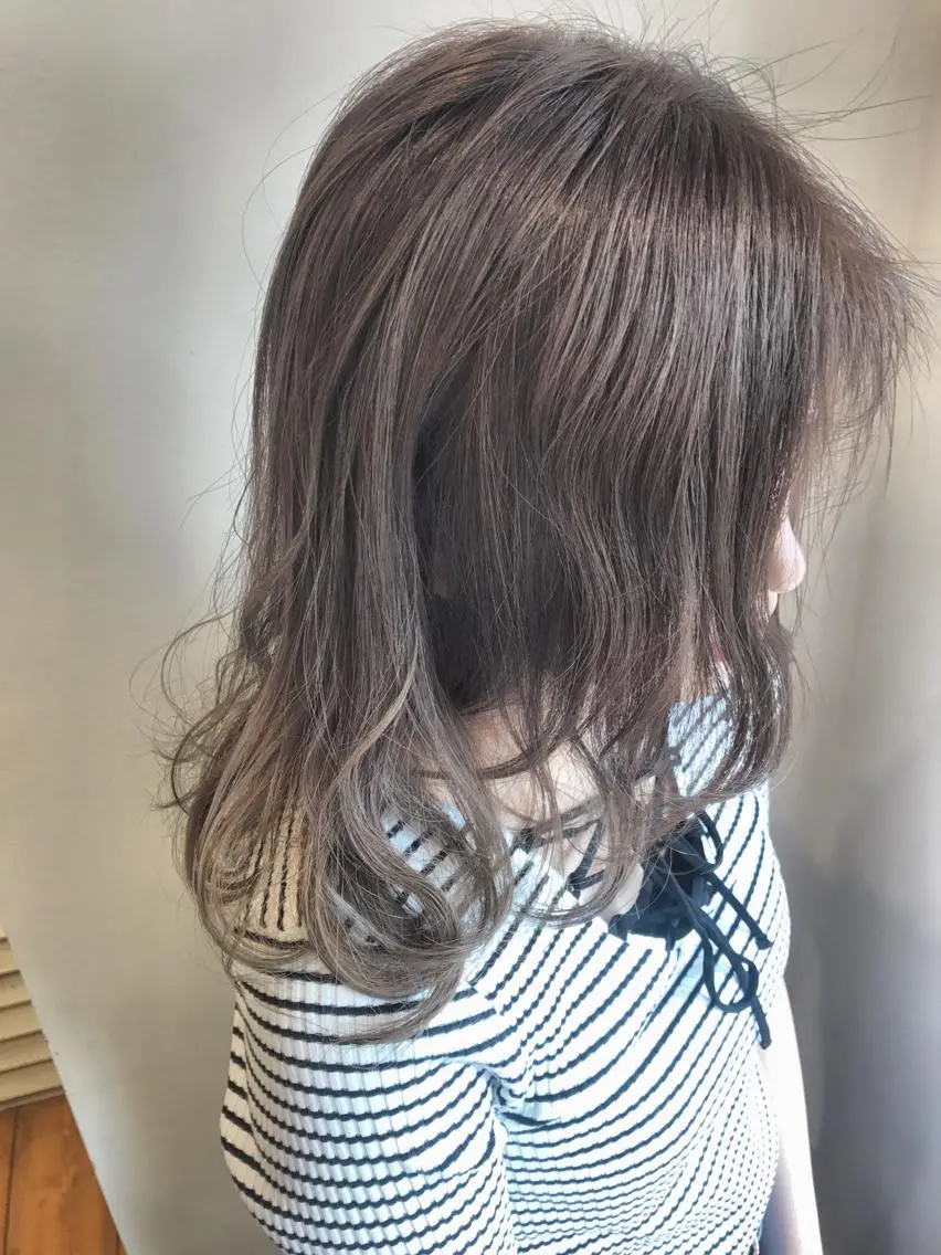 ミディアム カラー TAKAHASHI LEAPSのヘアスタイル