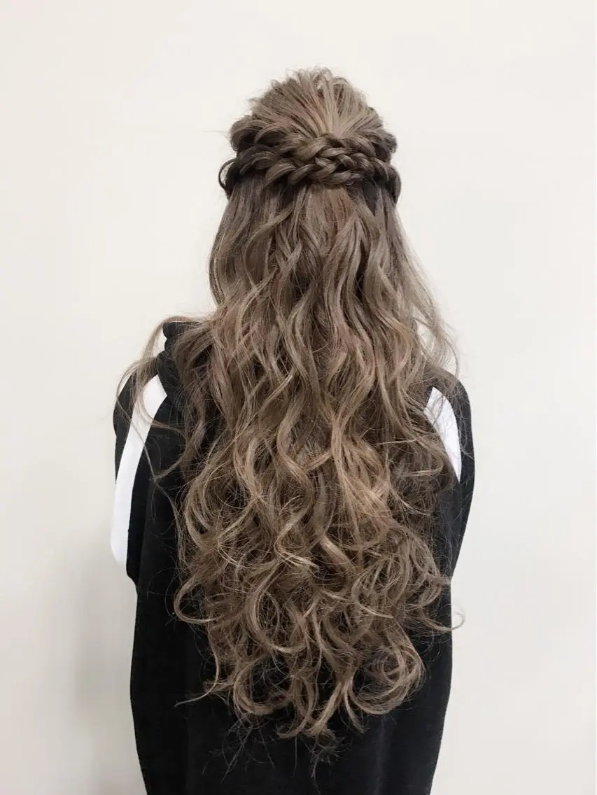 ロング ヘアアレンジ ヘアセット 沢田 瞳のヘアスタイル