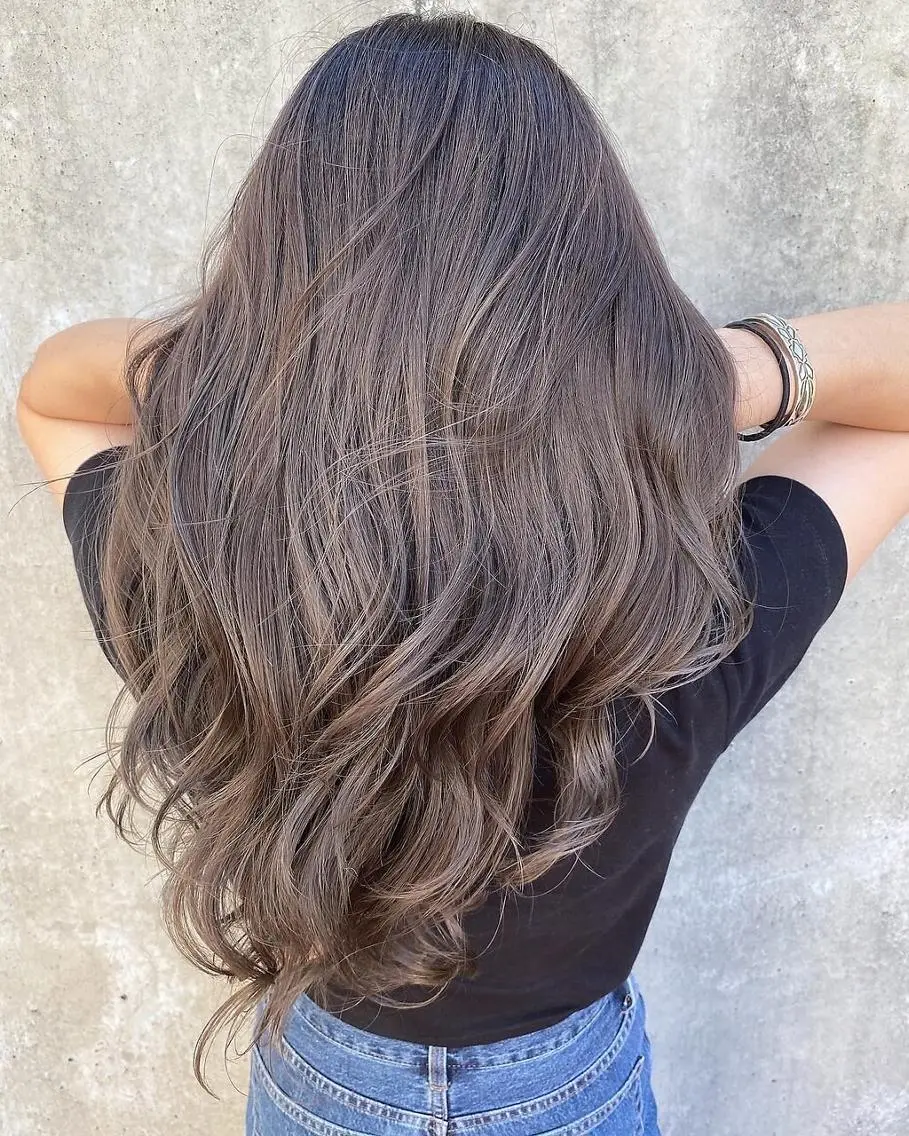 ロング カラー アディクシーカラー バレイヤージュ ブリーチ ケアブリーチ 透明感カラー ヘアカラー トリートメント Grow by NYNY 打越裕樹のヘアスタイル