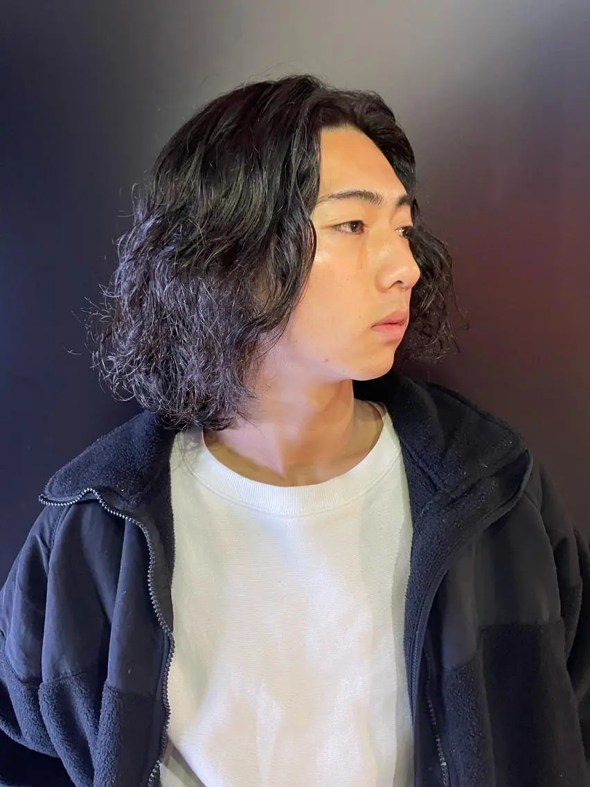 パーマ メンズ ショートボブ メンズブリーチ フェードカット メンズハイライト メンズインナーカラー スパイキーパーマ 柏NO1 藤本葉のヘアスタイル