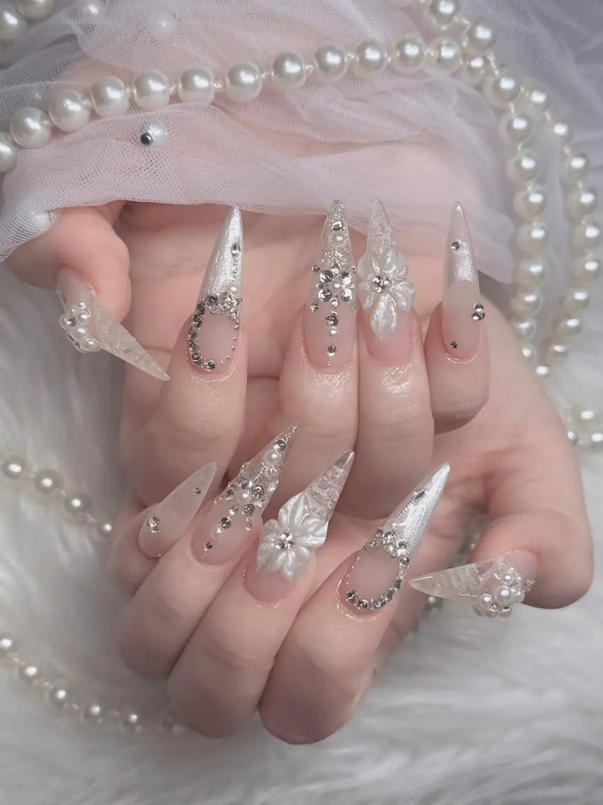ネイル フレンチネイル ジェルネイル ハロウィン 韓国ネイル マグネットネイル ハンドネイル Hbaby nailのネイルデザイン