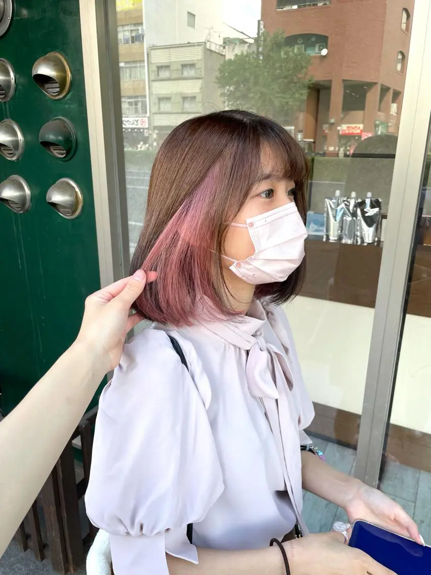 ミディアム カラー ブリーチ イヤリングカラー インナーカラー 🫧ヒシダアキ taboo.i🫧のヘアスタイル