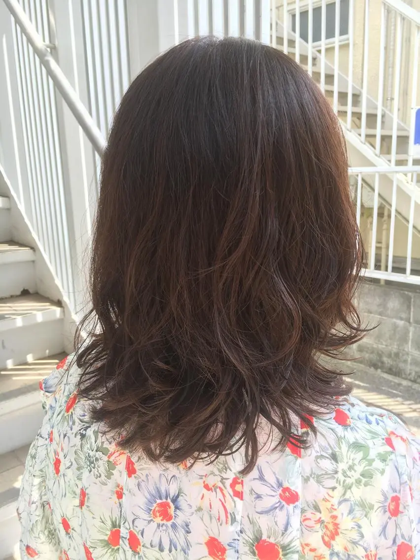 セミロング パーマ セミロングパーマ レイヤーカット 榎園 由美のヘアスタイル