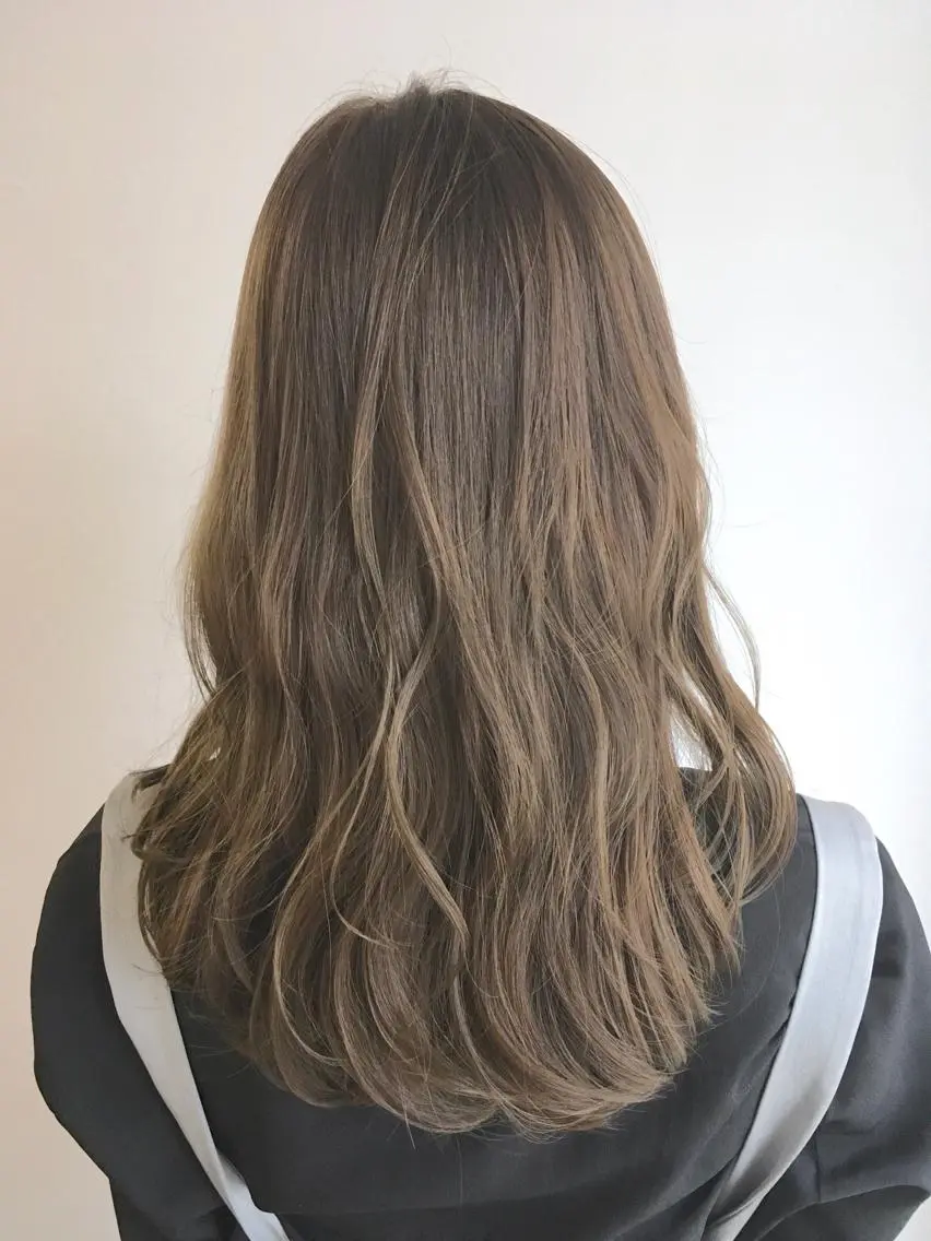セミロング カラー ベージュカラー yoshi ☆のヘアスタイル